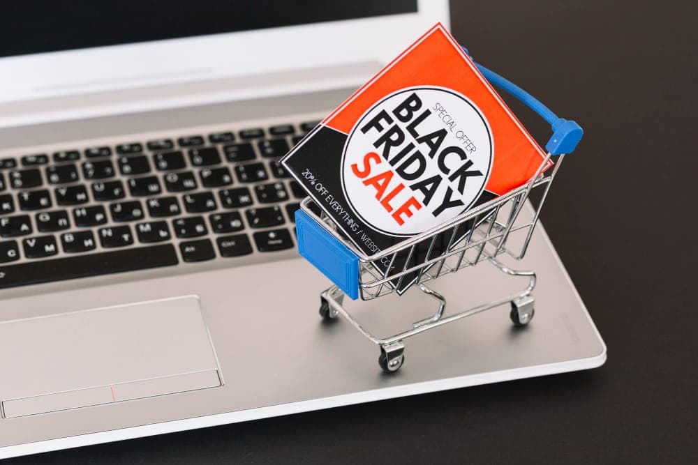 Raqobat: Onlayn Do'kon An'anaviy Rivojlanayotgan Biznes